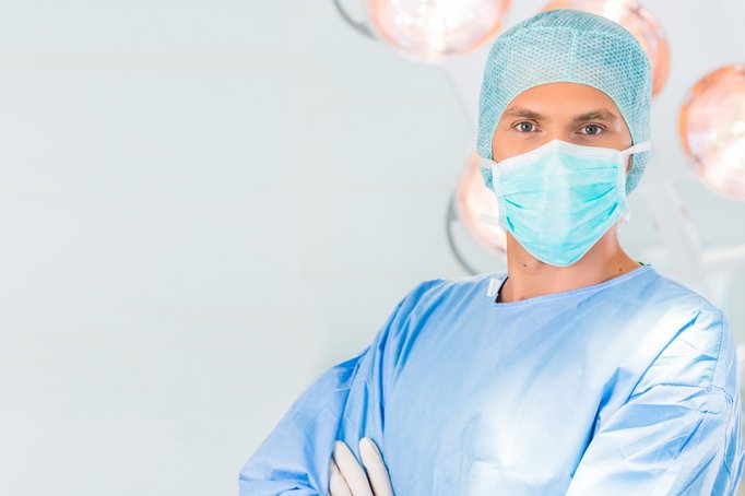Chirurg im OP