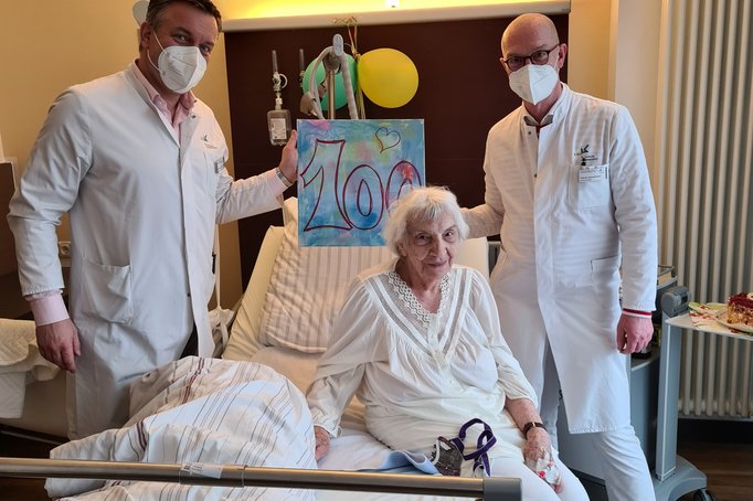Patientin feiert 100. Geburtstag