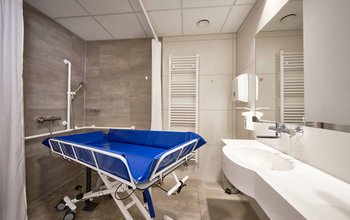 Geräumige Badezimmer