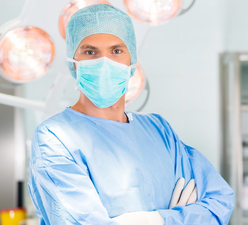 Chirurg im OP