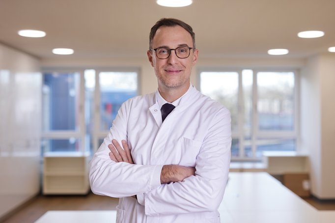 Priv.-Doz. Dr. Daniel Porres