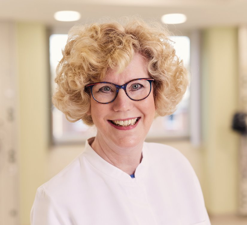 Dr. Andrea Heider