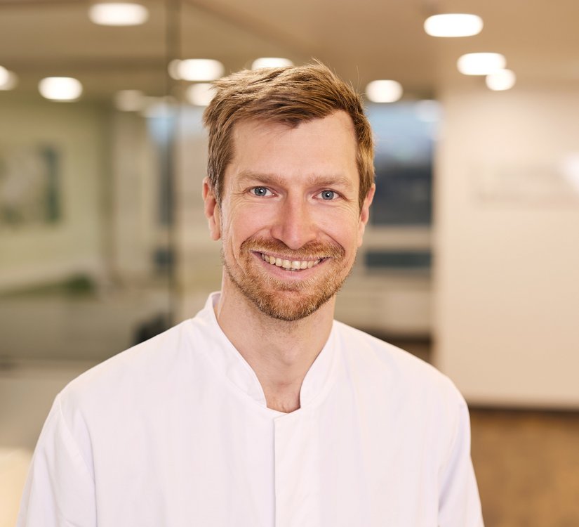 Dr. Lukas Eberwein