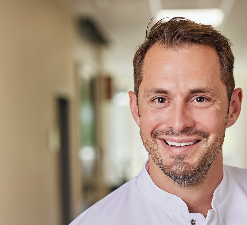 Dr. Sebastian Röschl