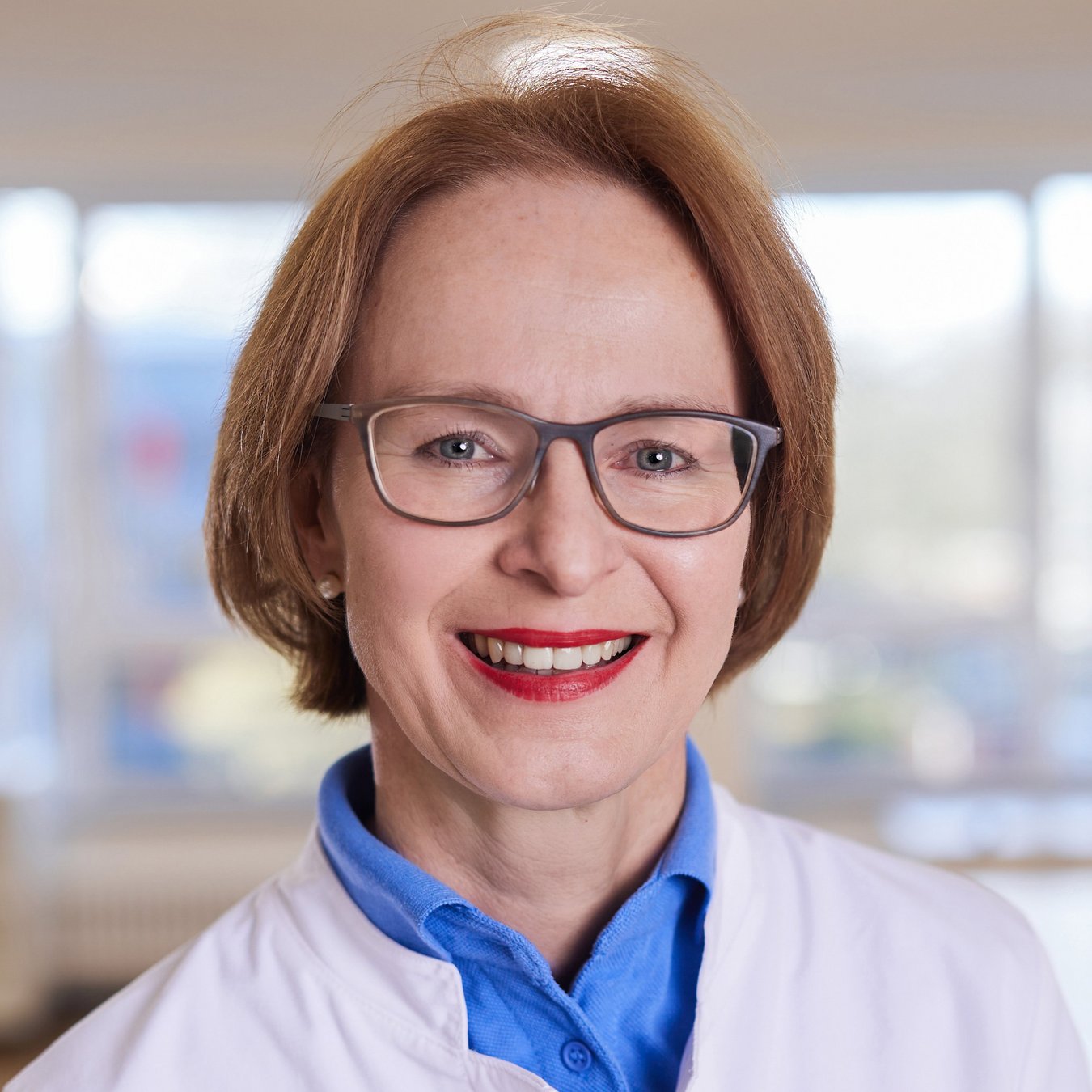 Dr. Verena Prior