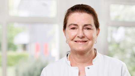 Dr. Claudia Münks-Lederer